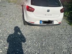 Weiß Gebraucht 2011 Seat Ibiza Kleinwagen | 5.500 €