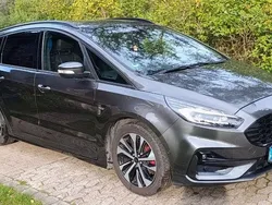 Grau Gebraucht 2020 Ford S-MAX ST-Line Van / Kleinbus | 22.500 € (Teuer)