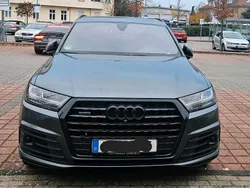 Grau Gebraucht 2017 Audi Q7 Ambiente SUV | 32.000 € (Fairer Preis)