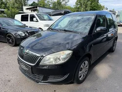 Schwarz Gebraucht 2012 Skoda Roomster Style Kombi | 1.990 €