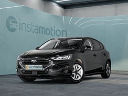 Schwarz Gebraucht 2022 Ford Focus Limousine | 16.690 € (Guter Preis)