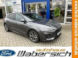 Magneticgrau (metallic) Gebraucht 2024 Ford Focus ST-Line Kleinwagen | 26.950 € (Fairer Preis)