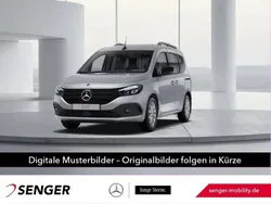 Silber Gebraucht 2023 Mercedes EQT200 Van / Kleinbus | 27.850 €