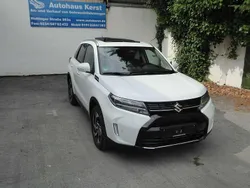 Weiß Gebraucht 2024 Suzuki Vitara Comfort+ SUV | 23.990 € (Guter Preis)