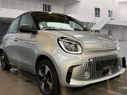 Silber Gebraucht 2021 Smart ForFour Electric Drive Exclusive Kleinwagen | 12.490 € (Etwas zu teuer)