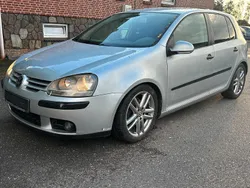 Gebraucht 2004 VW Golf V Limousine | 2.700 €