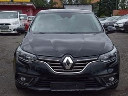 Schwarz Gebraucht 2016 Renault Mégane IV Bose Edition Limousine | 8.799 € (Fairer Preis)