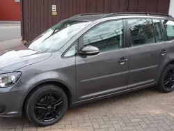Grau Gebraucht 2011 VW Touran Van / Kleinbus | 4.300 € (Superpreis)