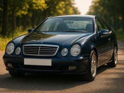 Blau Gebraucht 2000 Mercedes CLK230 Elegance Coupé | 2.350 € (Teuer)