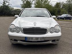 Silber Gebraucht 2004 Mercedes C220 Limousine | 1.750 € (Superpreis)