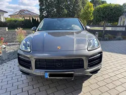 Grau Gebraucht 2021 Porsche Cayenne SUV | 66.900 € (Guter Preis)