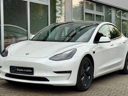 Weiß Gebraucht 2020 Tesla Model 3 Long Range AWD Limousine | 27.890 € (Fairer Preis)