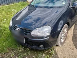 Schwarz Gebraucht 2004 VW Golf V Kleinwagen | 1.500 € (Superpreis)