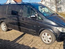 Schwarz Gebraucht 2010 Mercedes Viano Van / Kleinbus | 14.500 € (Fairer Preis)