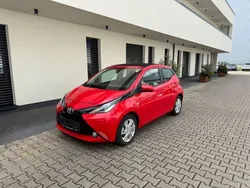 Rot Gebraucht 2015 Toyota Aygo X-wave Kleinwagen | 6.290 € (Superpreis)