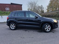 Schwarz Gebraucht 2011 VW Tiguan SUV | 5.500 € (Fairer Preis)