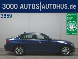 Blau Gebraucht 2021 BMW 320 Sport Line Limousine | 20.480 € (Guter Preis)
