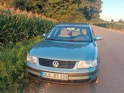 Blau Gebraucht 1999 VW Passat Kombi | 1.100 € (Guter Preis)
