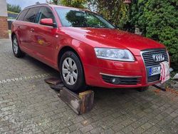 Rot Gebraucht 2005 Audi A6 Kombi | 2.900 € (Etwas zu teuer)