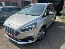 Silber Gebraucht 2023 Ford Galaxy Titanium Van / Kleinbus | 31.680 € (Fairer Preis)