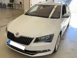 Weiß Gebraucht 2016 Skoda Superb Style Kombi | 16.490 € (Fairer Preis)