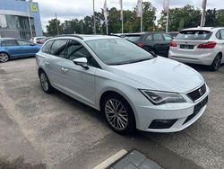 Weiß Gebraucht 2020 Seat Leon ST Style Kombi | 9.999 €