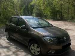 Braun Gebraucht 2016 Dacia Sandero Kleinwagen | 5.000 € (Guter Preis)