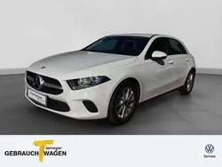 Weiß Gebraucht 2022 Mercedes A200 Limousine | 23.680 € (Guter Preis)