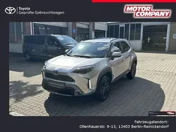 Shimmering silver metallic Gebraucht 2023 Toyota Yaris Hybrid Advance | 28.490 € (Etwas zu teuer)