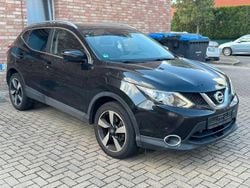 Schwarz Gebraucht 2017 Nissan Qashqai N-Connecta SUV | 11.900 € (Guter Preis)