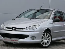 Silber Gebraucht 1999 Peugeot 206 GTi Limousine | 9.990 €