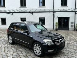Schwarz Gebraucht 2011 Mercedes GLK200 SUV | 10.999 €