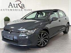 Grau Gebraucht 2021 VW Golf VIII Life Limousine | 20.748 € (Guter Preis)