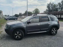 Grau Gebraucht 2018 Dacia Duster Lauréate SUV | 12.500 € (Fairer Preis)