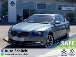Grau Gebraucht 2016 Skoda Superb Limousine | 14.870 € (Fairer Preis)