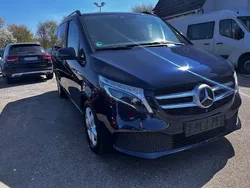 Blau Gebraucht 2019 Mercedes V250 Avantgarde Edition Van / Kleinbus | 36.200 € (Guter Preis)