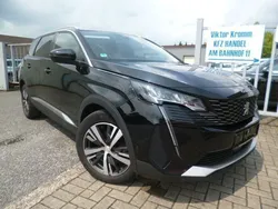 Schwarz Gebraucht 2021 Peugeot 5008 Allure Van / Kleinbus | 17.200 € (Fairer Preis)