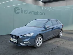 Grau Gebraucht 2024 Seat Leon FR Van / Kleinbus | 27.399 € (Fairer Preis)
