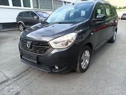 Blau Gebraucht 2019 Dacia Lodgy Comfort Van / Kleinbus | 10.999 € (Fairer Preis)
