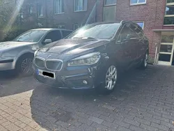 Schwarz Gebraucht 2015 BMW 218 Van / Kleinbus | 12.400 € (Etwas zu teuer)
