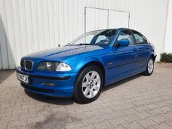 Blau Gebraucht 1999 BMW 320 Sport Line Limousine | 5.499 € (Etwas zu teuer)