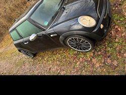 Schwarz Gebraucht 2007 Mini Cooper Kleinwagen | 1.950 €