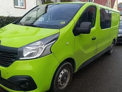 Grün Gebraucht 2019 Renault Trafic Van | 17.950 € (Teuer)