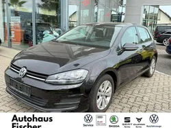 Schwarz Gebraucht 2017 VW Golf VII Comfortline Kleinwagen | 16.900 € (Fairer Preis)