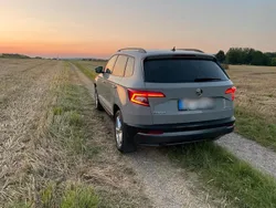 Grau Gebraucht 2018 Skoda Karoq SUV | 16.000 €