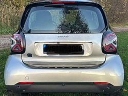 Grau Gebraucht 2022 Smart ForTwo Coupé Coupé | 11.750 € (Fairer Preis)