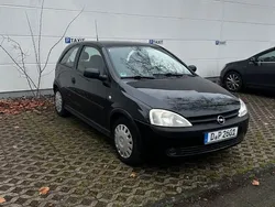 Schwarz Gebraucht 2002 Opel Corsa Kleinwagen | 500 € (Superpreis)