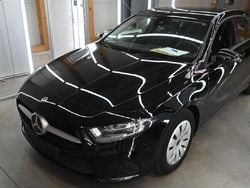 Schwarz Gebraucht 2022 Mercedes A180 Limousine | 14.042 € (Superpreis)