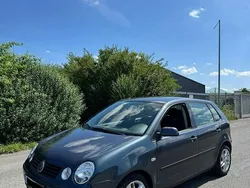 Grau Gebraucht 2004 VW Polo Kleinwagen | 2.100 € (Fairer Preis)