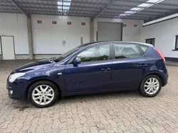 Blau Gebraucht 2007 Hyundai i30 Premium Limousine | 3.450 € (Fairer Preis)